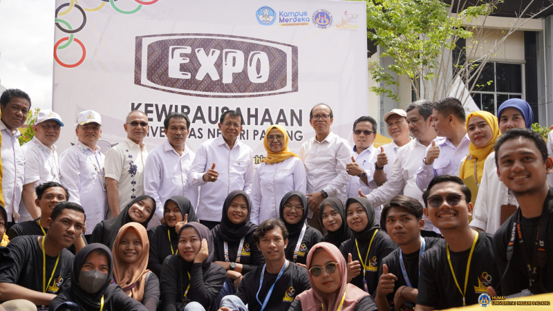 Expo Kewirausahaan Sukses Memeriahkan Pomnas 2022 di UNP