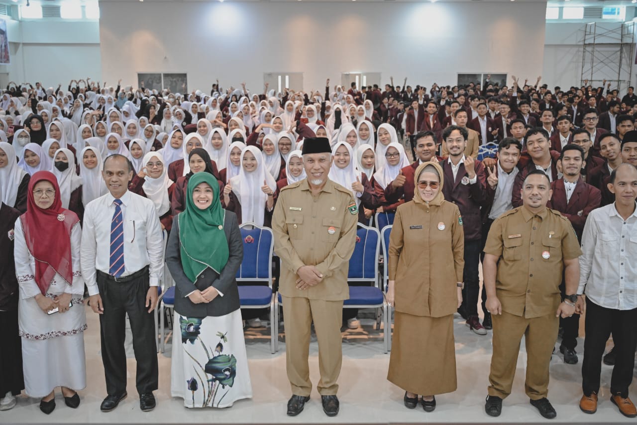 Gubernur Sumbar Mahyeldi Berharap Mahasiswa Kuliah Kerja Nyata UIN Imam Bonjol Padang Aktif Cegah Stunting