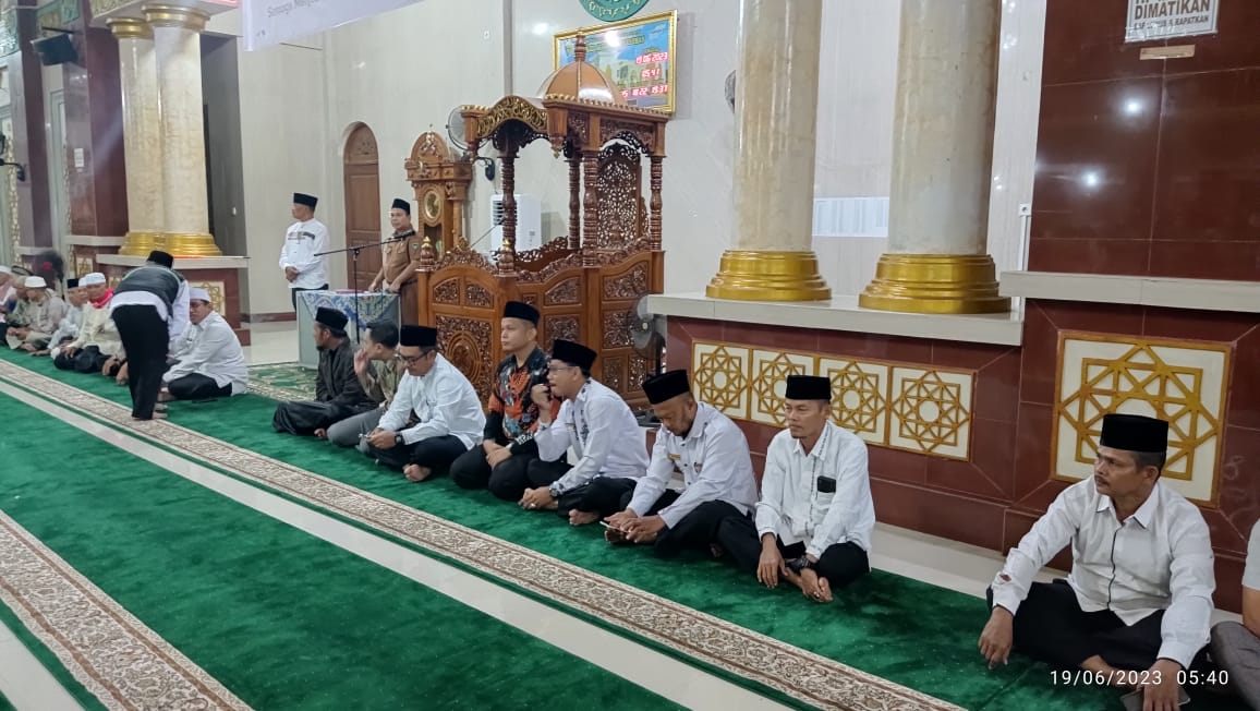 Pemerintah Melepas Keberangkatan Jamaah Calon Haji Pesisir Selatan Tahun 2023