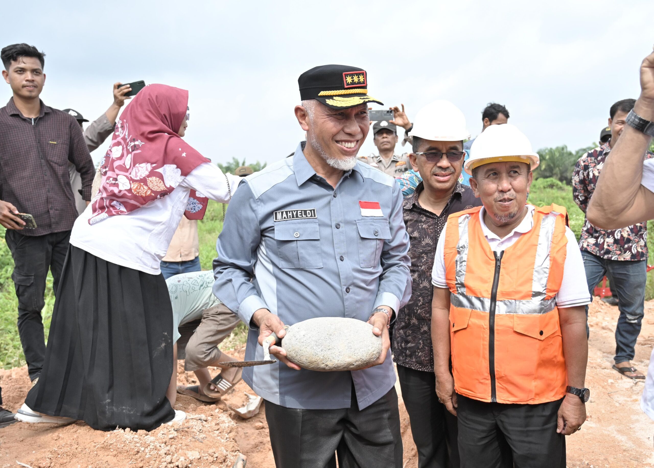 Gubernur Mahyeldi Ansharullah Pacu Pengembangan Kawasan Air Bangis Lewat Pembangunan SMK Perkapalan dan Pertambangan