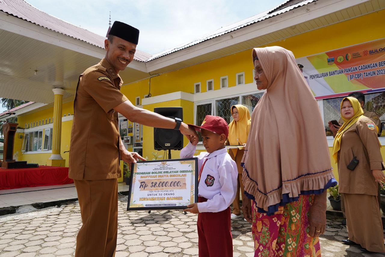 Wakil Bupati Solok Selatan Yulian Efi : Bantuan Pemerintah Jangan Disalahgunakan dan Disalahartikan