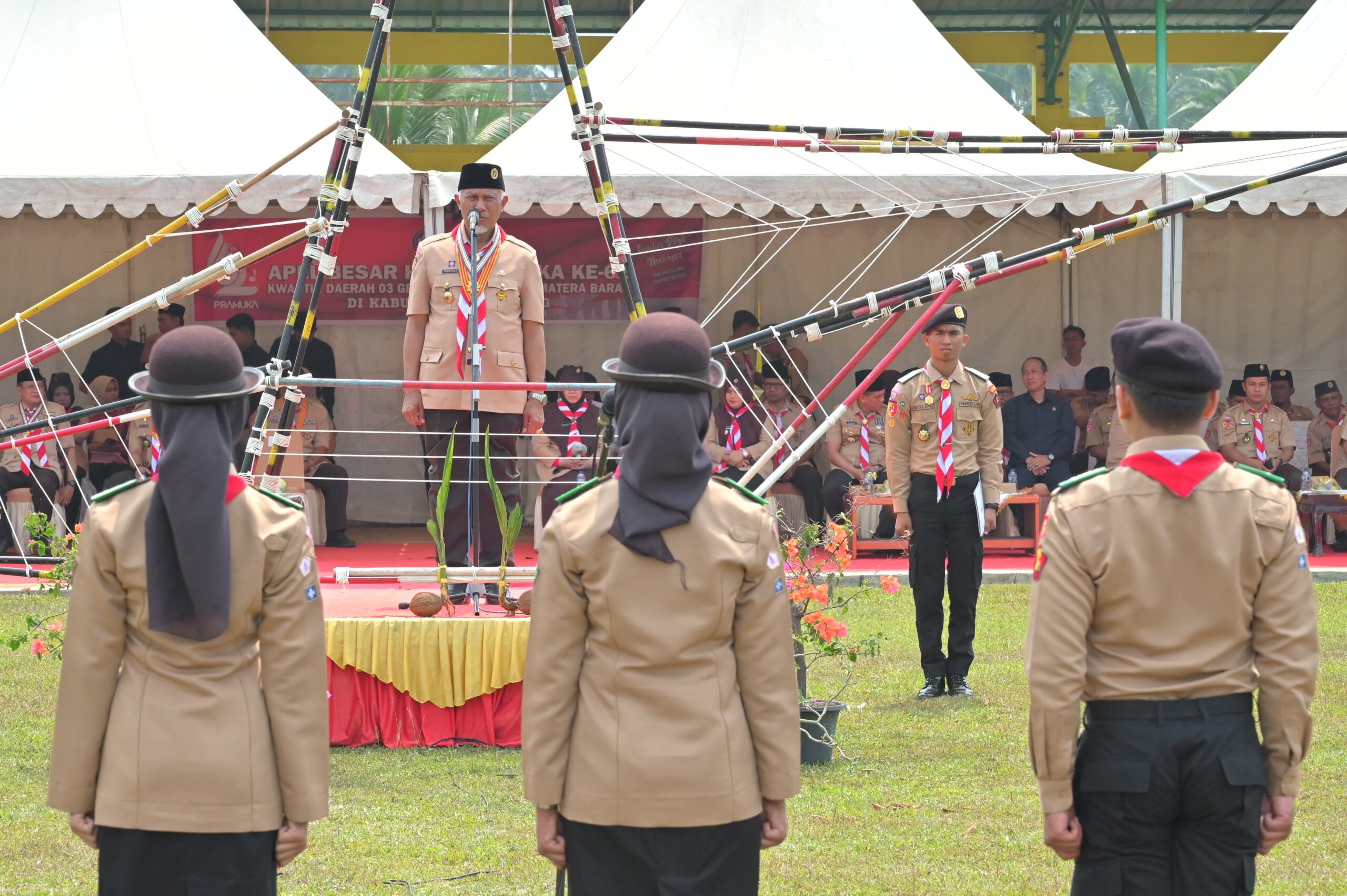 Gubernur Mahyeldi Ansharullah Selaku Ketua Mabida Sumbar Pimpin Upacara Hari Pramuka ke-62 di Sijunjung