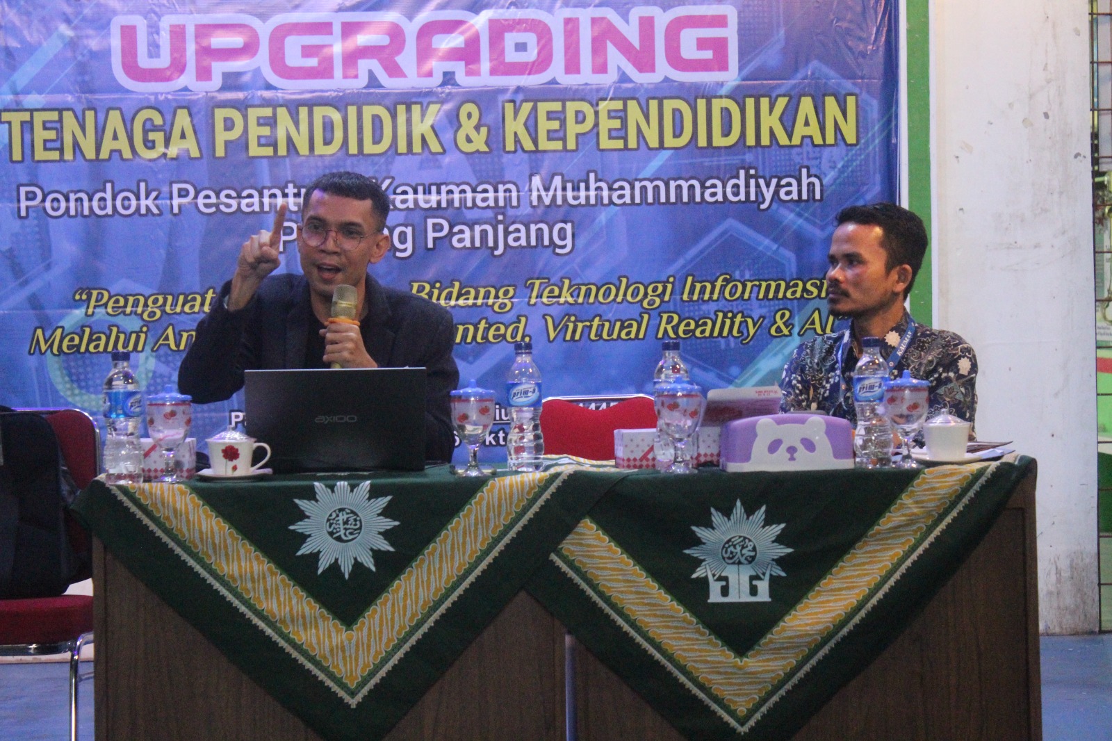 Pontren Kauman Padang Panjang Gelar Pelatihan Artificial Intelligence