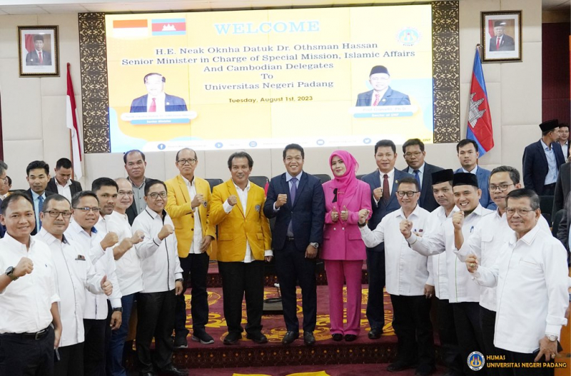 Tingkatkan Peluang Kerjasama, Delegasi Kamboja Kunjungi Universitas Negeri Padang