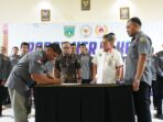 Dihadiri Pj Sekdako Winarno, Pengurus Komite Olahraga Nasional Indonesia (KONI) Kota Padang Panjang periode 2023-2027 Dilantik