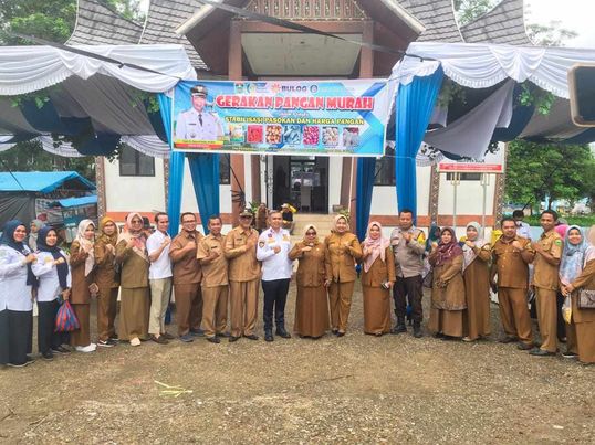 Pemkab Solok Gelar Pangan Murah di X Koto Singkarak