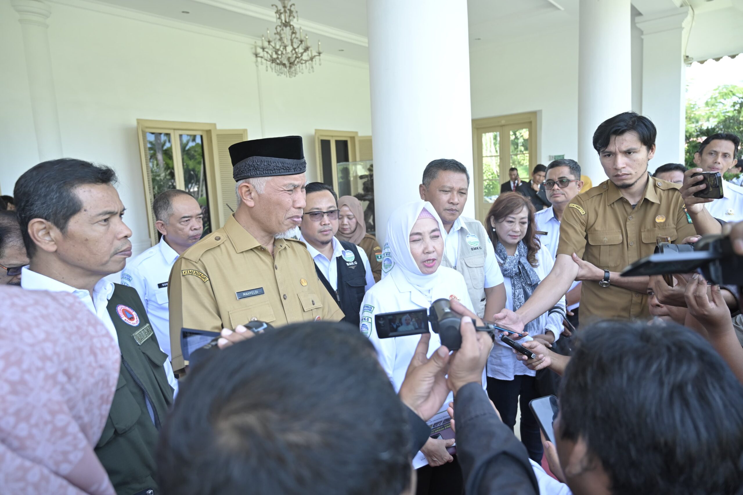 Banjir Bandang Sumatera Barat, Gubernur Mahyeldi Mengajak Seluruh Masyarakat Sholat Gaib Berjamaah