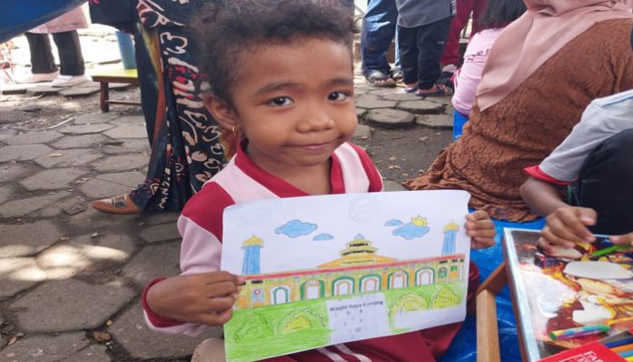 Festival Rakyat Muaro Padang Tempo Doeloe, Warna-Warni Kota Tua Kota Padang Tertuang ke Dalam Kertas