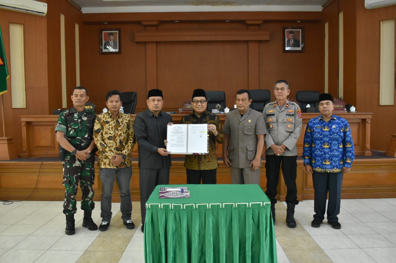 Pj. Wako Jasman Hadiri Rapat Paripurna Pengambilan Keputusan Terhadap Ranperda APBD Kota Payakumbuh