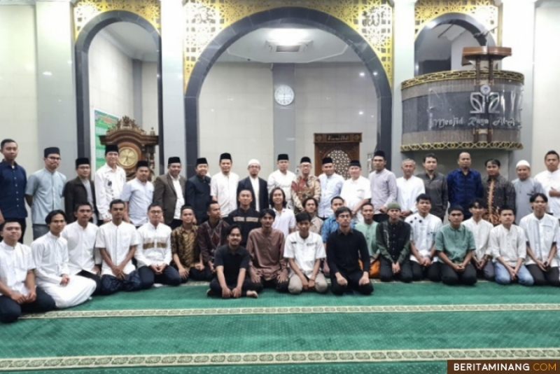 Universitas Negeri Padang Subuh Mubarak, Menguatkan Relasi Vertikal untuk Membangun Relasi Horizontal