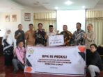 BPK RI Serahkan Bantuan Rp. 250 Juta untuk Pemulihan Korban Banjir di Kabupaten Agam