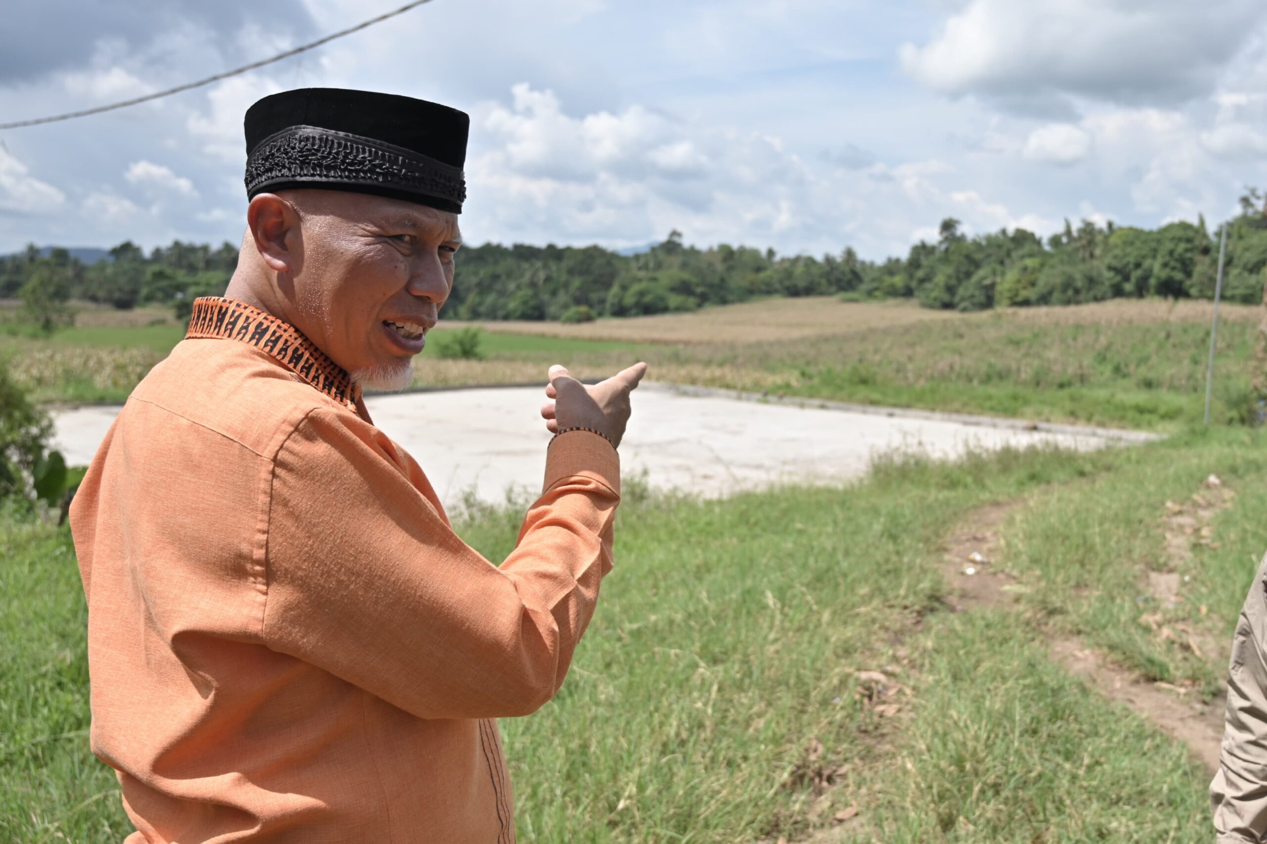 Banjir dan Longsor Tanah Datar, Gubernur Mahyeldi Ansharullah Tinjau Lahan Relokasi Korban Bencana dan Prosedur Disegerakan