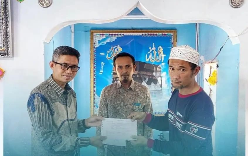 Baznas Padang Panjang Salurkan Berbagai Program Zakat untuk 68 Mustahik