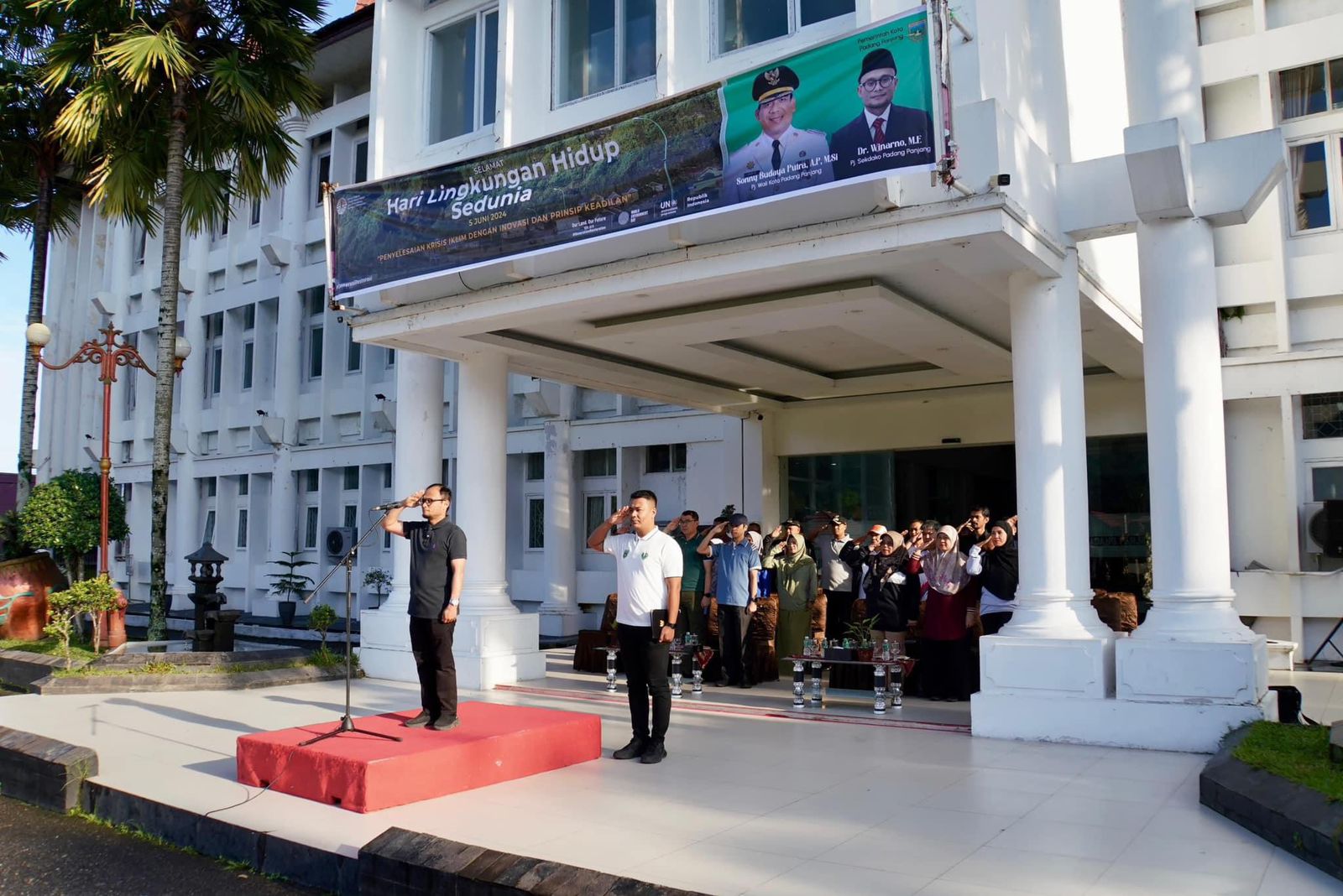 Hari Lingkungan Hidup, Pemko Padang Panjang Tanam Pohon dan Bagikan Bibit