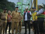 Jalan Lembah Anai Terus Dikebut, Gubernur Mahyeldi Ansharullah Minta Masyarakat Sabar Menunggu