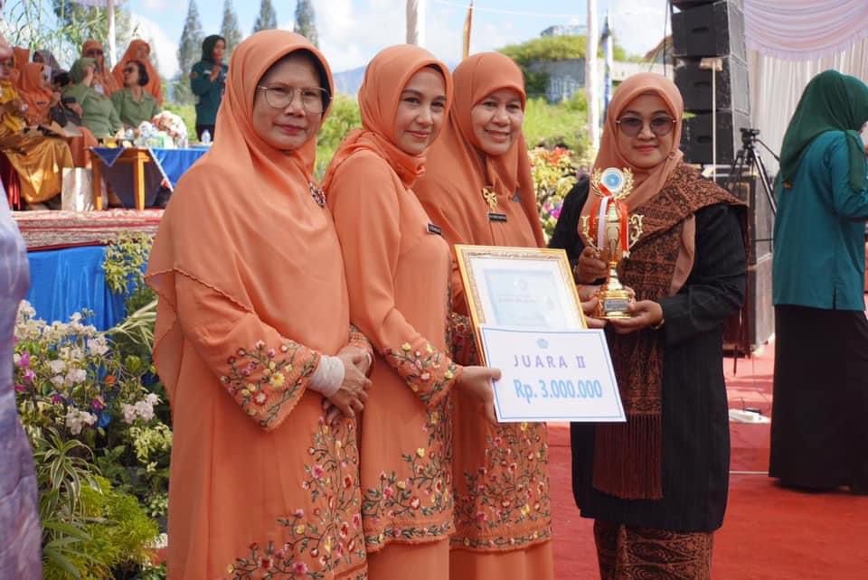 Kader PKK Padang Panjang Raih juara 2 Lomba Paduan Suara dan Harapan III Lomba Memasak Menu Pangan