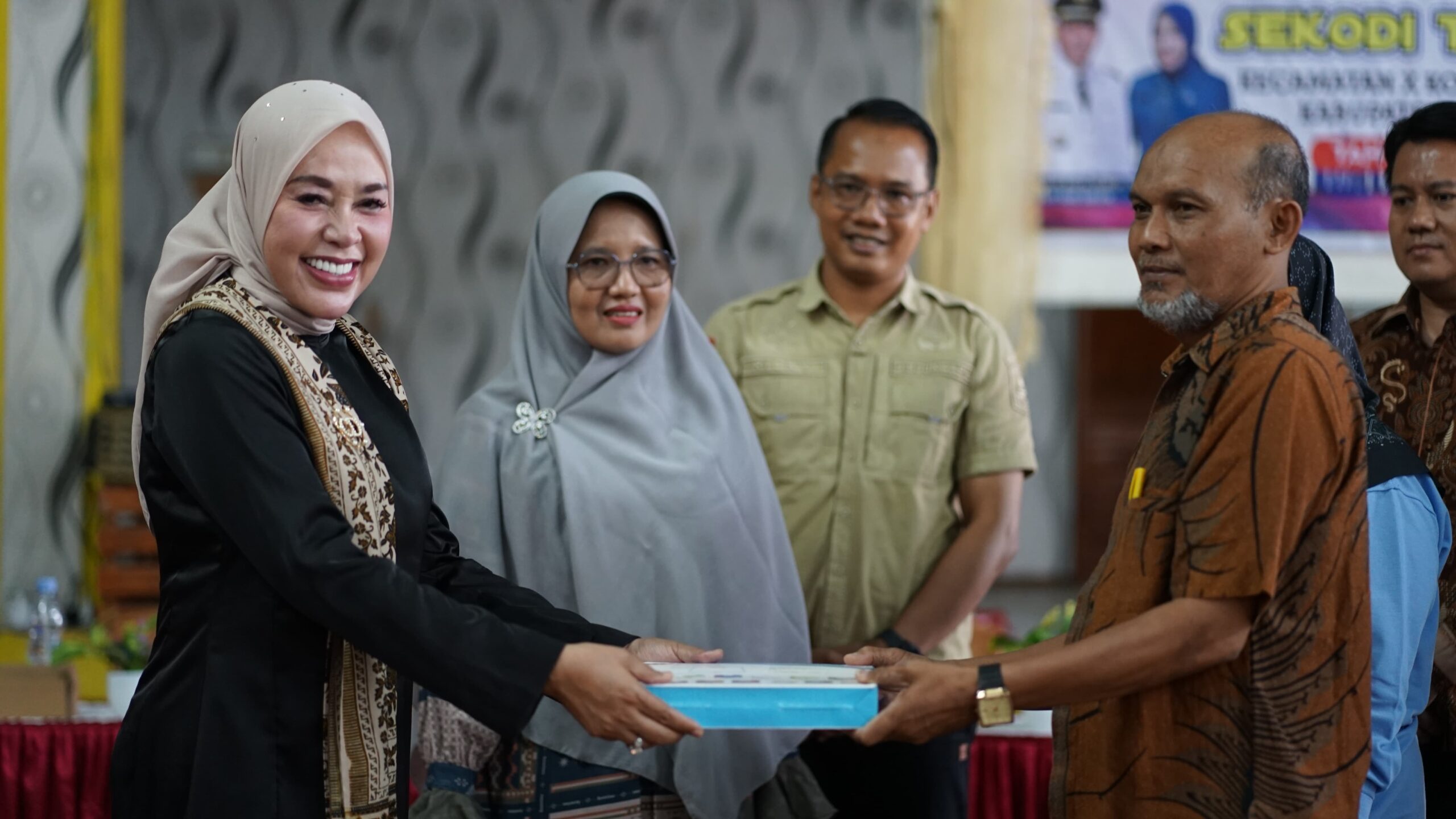 Pemerintah Kabupaten Solok Resmikan Sekolah Lansia dan PMT untuk Balita Stunting di Nagari Sulit Air