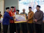 Kota Padang Panjang Terima Anugerah Masjid Percontohan dan Ramah 2024 Tingkat Provinsi Sumatera Barat