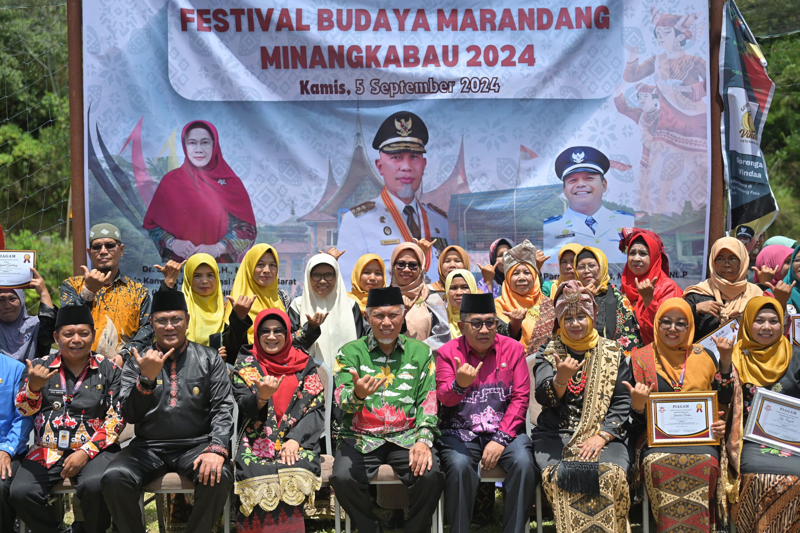 Gubernur Mahyeldi Ansharullah Apresiasi Festival Budaya Marandang Minangkabau 2024