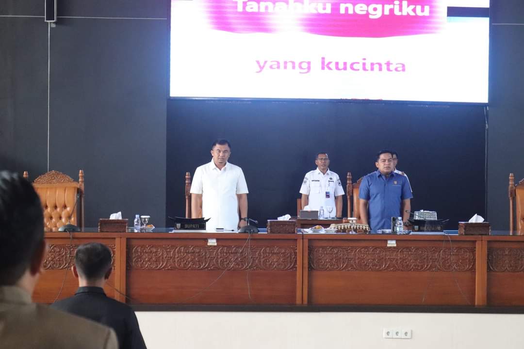 Bupati Dharmasraya Sutan Riska Sampaikan Jawaban Atas Pandangan Umum Fraksi Tentang Ranperda APBD Tahun 2025