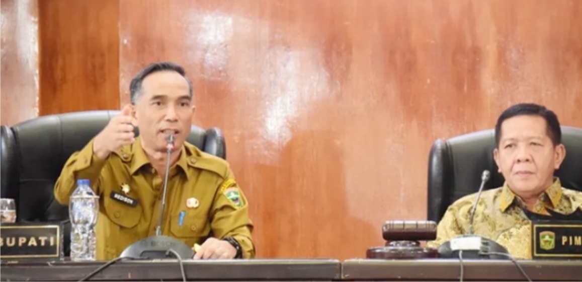 Bupati Solok Sampaikan Jawaban Atas Pandangan Fraksi-Fraksi DPRD Terkait Lima Ranperda