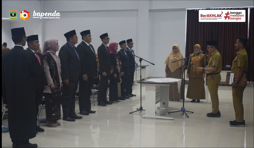 Pemprov Sumbar Lantik Pejabat Adminstrator dan Pengawas