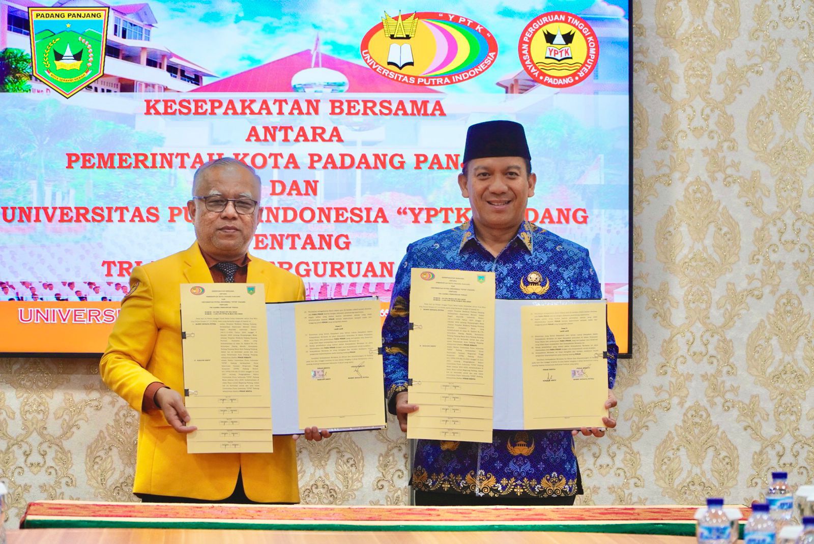 Pj Wako Padang Panjang Sonny Budaya Putra Teken MoU dengan UPI "YPTK" Padang